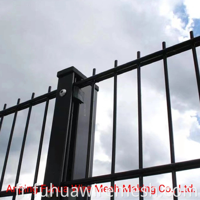 Portes Ferme bilatérale en acier à faible teneur en carbone et clôture en treillis à double fil PVC Trellis revêtus